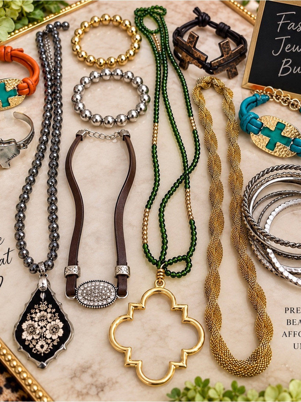 Selling 11 items of jewelry. Necklaces and bracelets